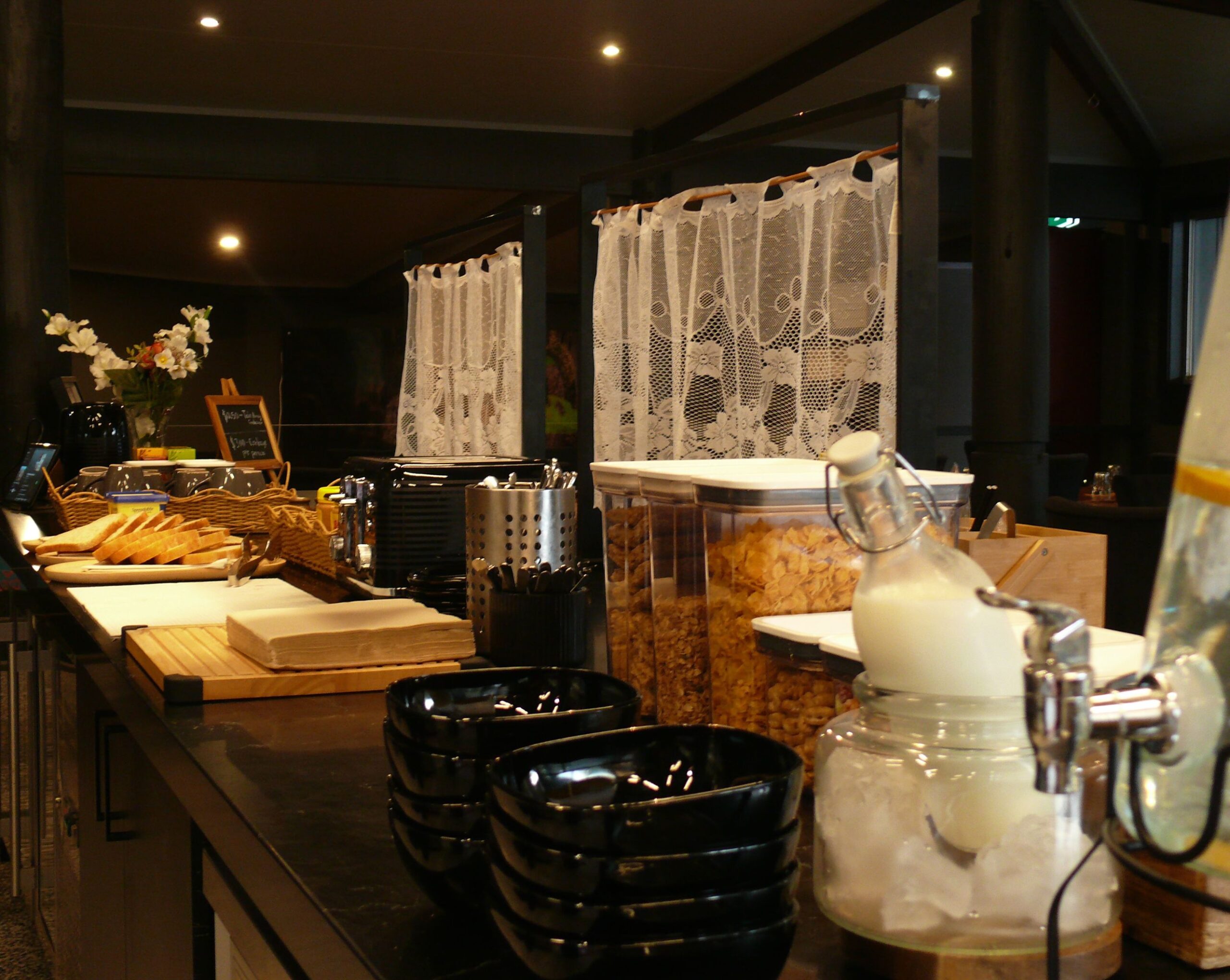 Continental Breakfast Continental Breakfast